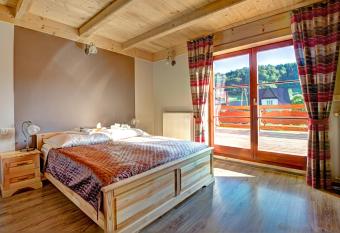 Noclegi Styrnol & SPA has Balcony rooms