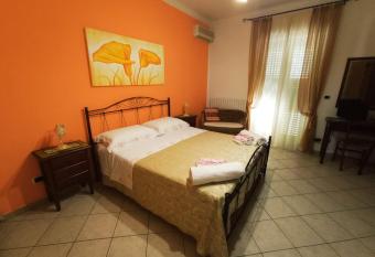 Bed and Breakfast La Guglia nel Salento has Balcony rooms