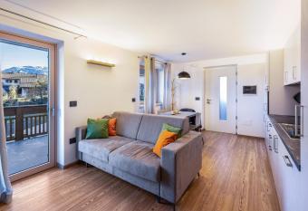 La Sorgente Ville di Fiemme has Balcony rooms