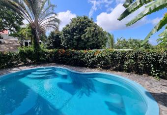 Villa H  l  na B&B has Balcony rooms