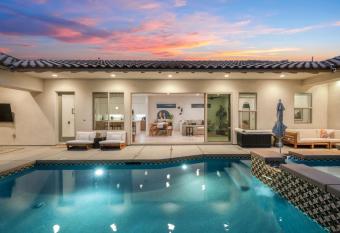 Escape to Paradise in New PGA West Villa w private pool allows 18 year olds to book a room