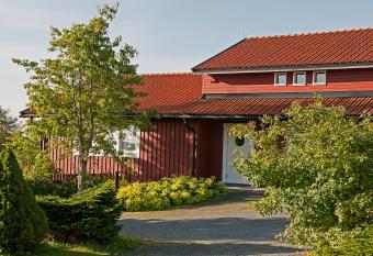 L  ng  nge Bed & Breakfast has Balcony rooms