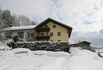 Pension Klein has Balcony rooms