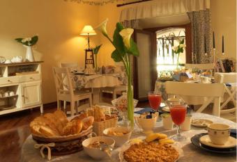 Casa Margherita has Balcony rooms