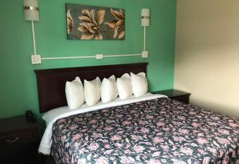 Midtown Inn has Smoking rooms