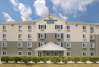 WoodSpring Suites Columbia Fort Jackson has Smoking rooms