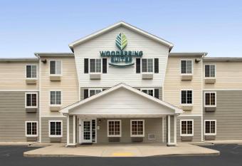WoodSpring Suites Spartanburg Duncan allows 18 year olds to book a room