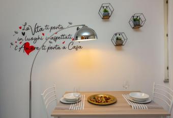 HappyHouse MI MPX allows 18 year olds to book a room