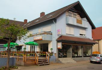 Pension Mimosa has Balcony rooms