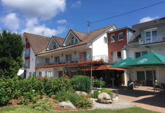 Landhotel zur Linde has Balcony rooms