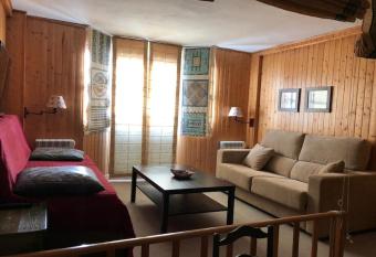 Sierra Nevada Estudio Luminoso Urb Los Valles has Balcony rooms