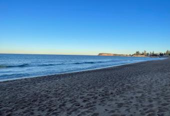 Plateau Of The Seas allows 18 year olds to book a room