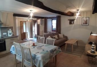 Douar Armor-le 28 has Balcony rooms