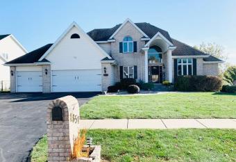 La Casita allows 18 year olds to book a room