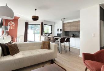 Appartement 2 chambres centre has Balcony rooms