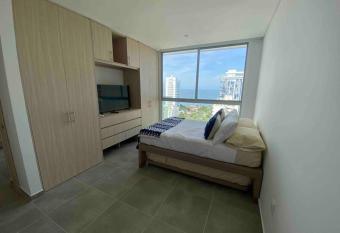 Apartamento de Lujo a Pasos del Mar has rooms with a private hot tub