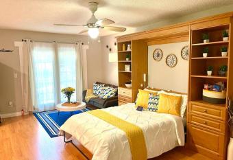 Town & Country Hideaway - 1BR/1BA, 20 min FAMU/FSU has Balcony rooms