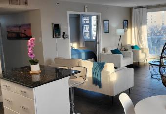 Smart Stylish Downtown Condo- 2 bedrooms allows 18 year olds to book a room