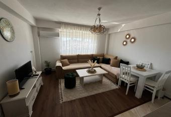 Apartman DBB Nik  i   has Balcony rooms