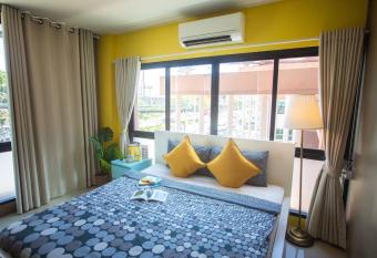 Peony s Home has Balcony rooms