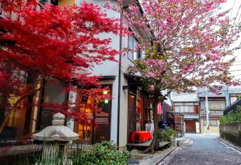 Guesthouse Soi allows 18 year olds to book a room