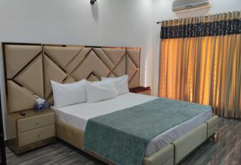 ITL GUESTHOUSE has Balcony rooms