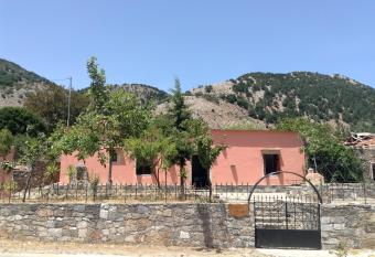 Epavlis Iosif has Balcony rooms