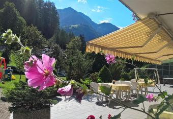 Hotel Rodes has Balcony rooms