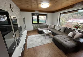 Ferienwohnung Zum Waldblick allows 18 year olds to book a room