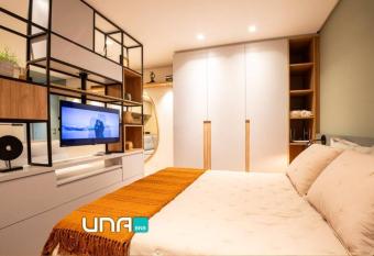 Studio 506 com vista Parque Una allows 18 year olds to book a room