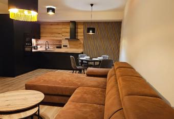 Apartm  n PROMEN  DA has Balcony rooms