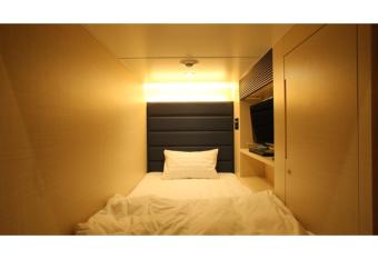 Green Rich Hotel Naha - Vacation STAY 59243v allows 18 year olds to book a room