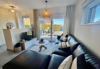 le temps d une retrouvaille has Balcony rooms