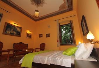 Villa Istria has Balcony rooms