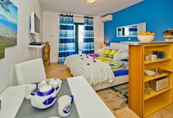 Villa Softic allows 18 year olds to book a room