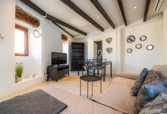 Apartamento Can Roses has Balcony rooms