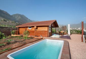 Caba  a Juanito del Roque has Balcony rooms