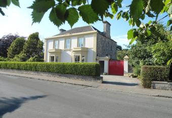 Garvally House Guest House allows 18 year olds to book a room