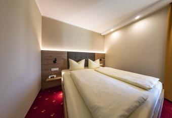 Hotel Zur Schmiede has Balcony rooms