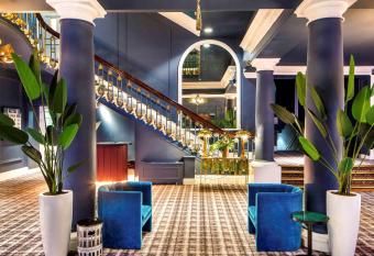 Mercure Brighton Seafront Hotel has Balcony rooms