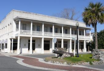 Riverview Hotel allows 18 year olds to book a room