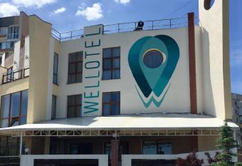 Wellotel Chornomorsk allows 18 year olds to book a room