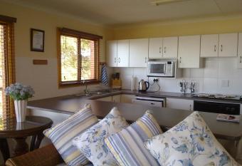 Shad has Balcony rooms