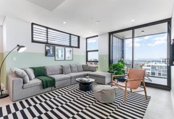 KULA Wollongong has Balcony rooms