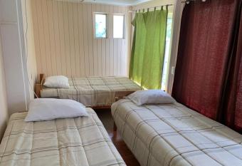 Hostal Bet-El allows 18 year olds to book a room