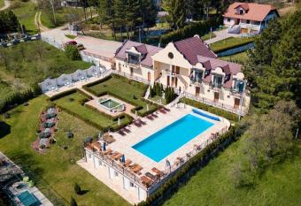 Sun  ani Breg Apartments Vrdnik has Balcony rooms