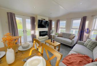 LakeDistrict Caravan by Sleepy allows 18 year olds to book a room