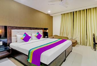 Light House Agra by Park Tree allows 18 year olds to book a room