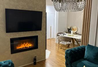 Lea Lux Apartment has Balcony rooms