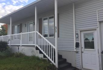 Maison enti  re piste motoneige. has Balcony rooms